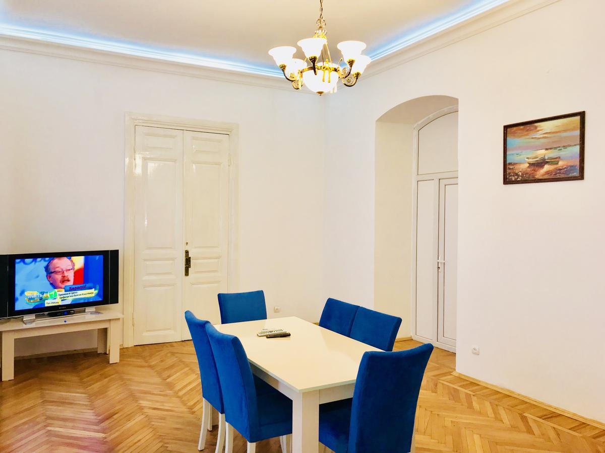 Check-In Apartment Near Fountain Square Vidadi Str Baku Eksteriør bilde