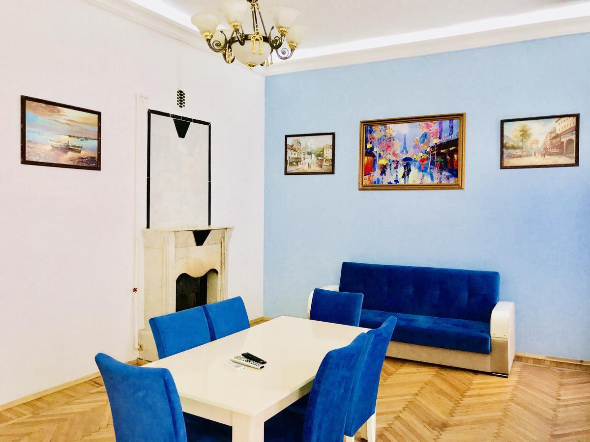 Check-In Apartment Near Fountain Square Vidadi Str Baku Eksteriør bilde