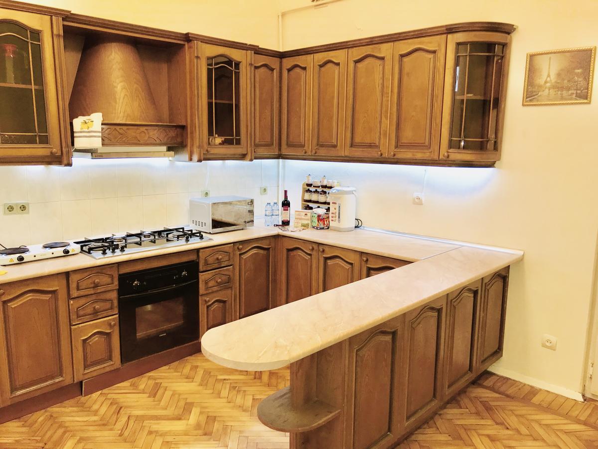 Check-In Apartment Near Fountain Square Vidadi Str Baku Eksteriør bilde