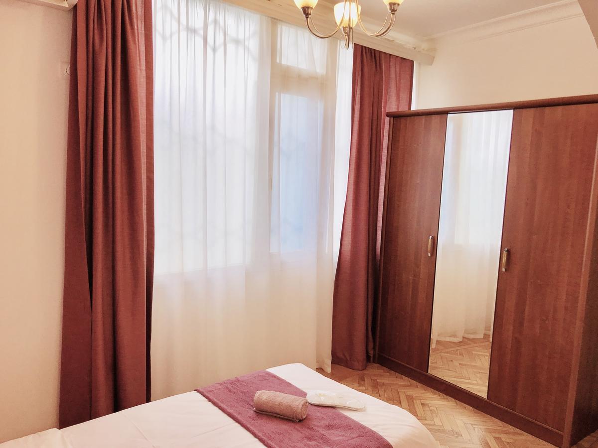 Check-In Apartment Near Fountain Square Vidadi Str Baku Eksteriør bilde